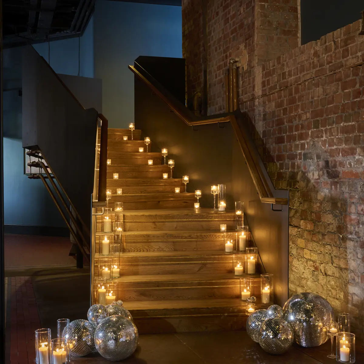 Aquam Bibe Staircase