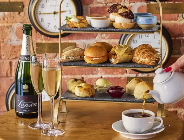 HDV Afternoon Tea with a sandwich and cake stand (4)