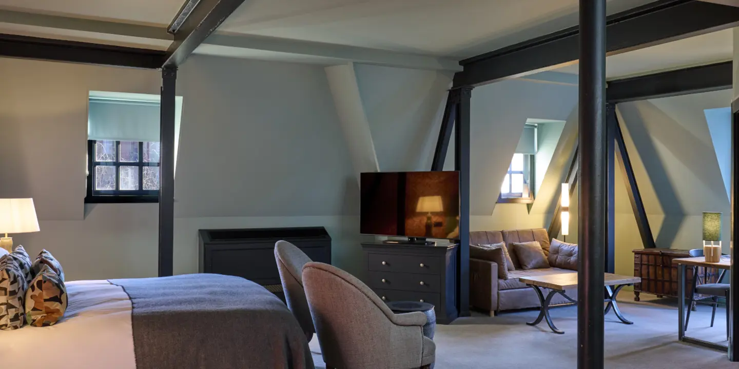 HDV Bristol Signature Suite (4)